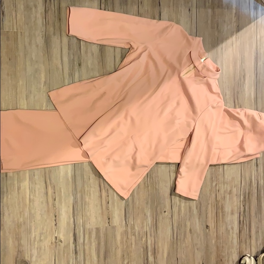 Jaanuu size small scrub top and bottom.